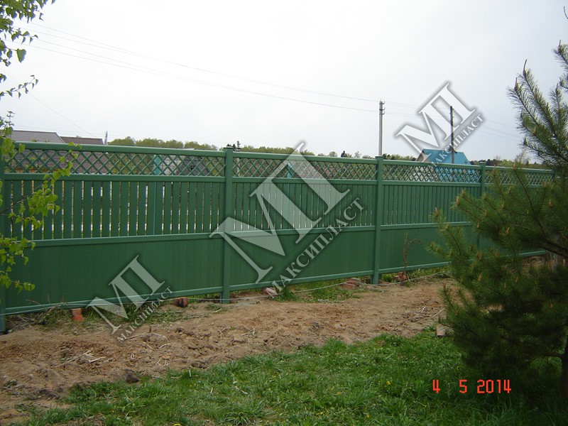 Зеленый забор на дачу